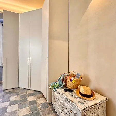 Hostdomus-Acquamarina Suite - Seafront Apartment - Bike Room Finale Ligure Exterior foto