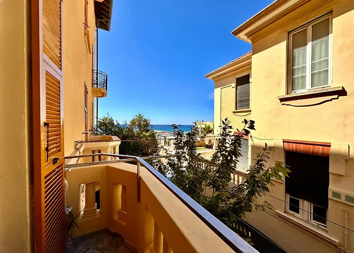 Hostdomus-Acquamarina Suite - Seafront Apartment - Bike Room